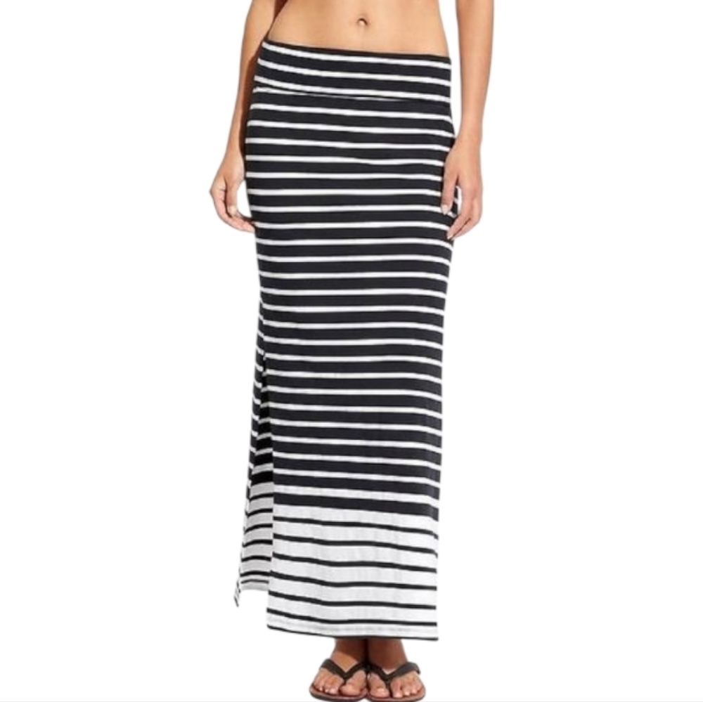 Athleta Navy White Stripe Seaside Maxi Skirt Women’s M Tencel Blend Beachwear
